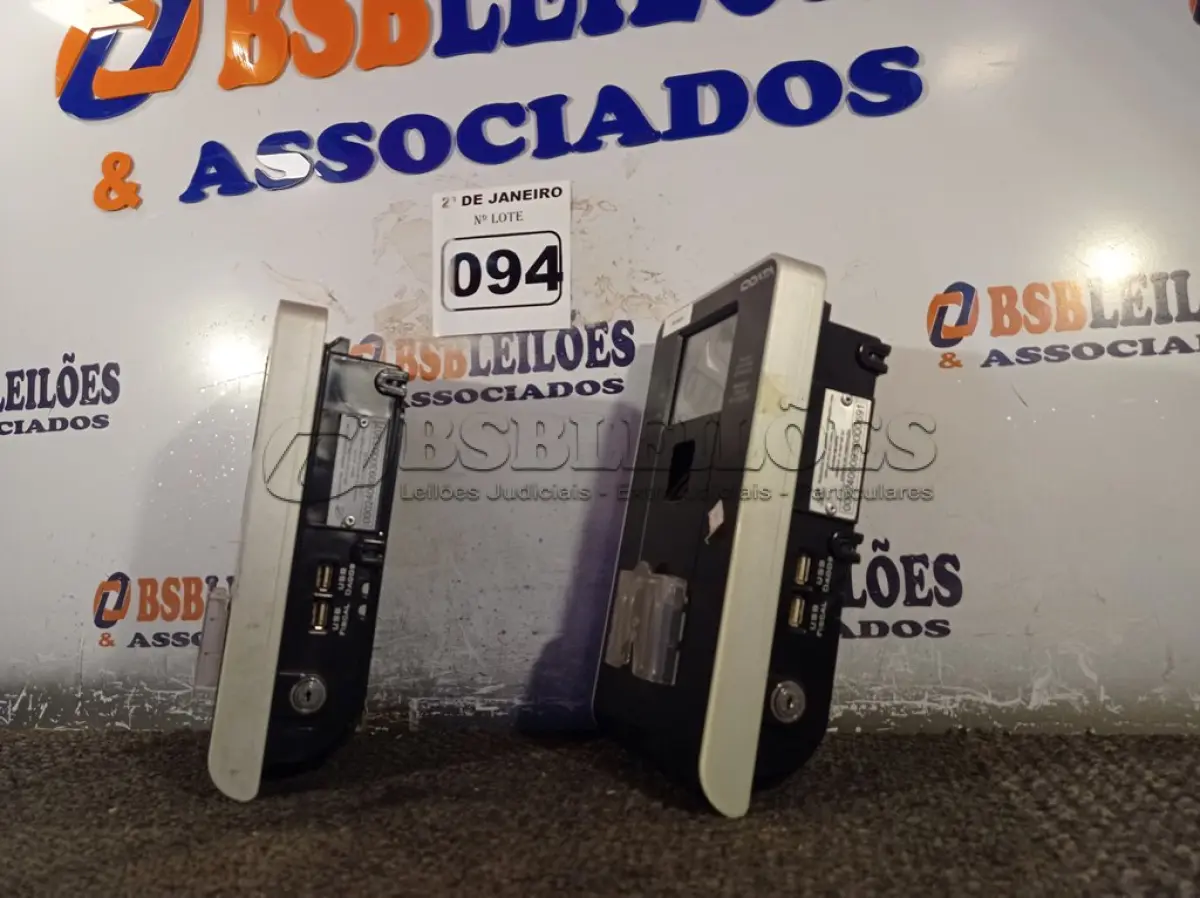 LOTE 094 - 02 RELÓGIOS DE PONTO ELETRÔNICO. (NO ESTADO) ATENÇÃO! FAZER A VISITAÇÃO ANTES DE ARREMATAR, NÃO SABEMOS SE FUNCIONA. LEILÃO NÃO TEM GARANTIA E NEM DEVOLUÇÃO, SUJEITO A POSSÍVEIS AVARIAS VISÍVEIS/OCULTAS E/OU AUSÊNCIA DE COMPONENTES.