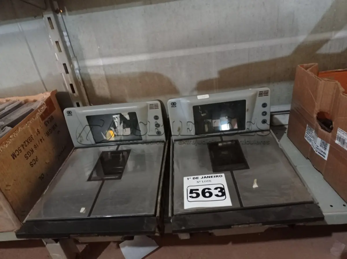 LOTE 563 - 02 BALANÇAS PARA CAIXA DE SUPERMERCADO. (NO ESTADO) ATENÇÃO! FAZER A VISITAÇÃO ANTES DE ARREMATAR, NÃO SABEMOS SE FUNCIONA. LEILÃO NÃO TEM GARANTIA E NEM DEVOLUÇÃO, SUJEITO A POSSÍVEIS AVARIAS VISÍVEIS/OCULTAS E/OU AUSÊNCIA DE COMPONENTES.