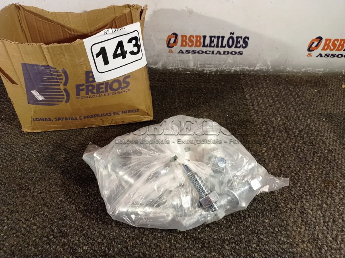 LOTE 143 - 01 LOTE COM VÁRIOS CHUMBADORES PARABOLT. (NO ESTADO) ATENÇÃO! FAZER A VISITAÇÃO ANTES DE ARREMATAR, NÃO SABEMOS SE FUNCIONA. LEILÃO NÃO TEM GARANTIA E NEM DEVOLUÇÃO, SUJEITO A POSSÍVEIS AVARIAS VISÍVEIS/OCULTAS E/OU AUSÊNCIA DE COMPONENTES.