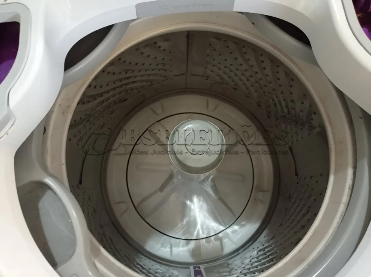 LOTE 460 - 01 MÁQUINA DE LAVAR MARCA CÔNSUL 15KG 220V. (NO ESTADO) ATENÇÃO! FAZER A VISITAÇÃO ANTES DE ARREMATAR, NÃO SABEMOS SE FUNCIONA. LEILÃO NÃO TEM GARANTIA E NEM DEVOLUÇÃO, SUJEITO A POSSÍVEIS AVARIAS VISÍVEIS/OCULTAS E/OU AUSÊNCIA DE COMPONENTES.