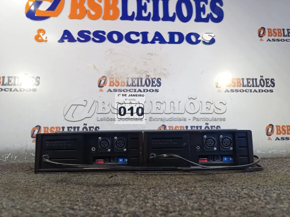 LOTE 010 - 01 MEDIDOR DE AÚDIO MODELO 40 A. (NO ESTADO) ATENÇÃO! FAZER A VISITAÇÃO ANTES DE ARREMATAR, NÃO SABEMOS SE FUNCIONA. LEILÃO NÃO TEM GARANTIA E NEM DEVOLUÇÃO, SUJEITO A POSSÍVEIS AVARIAS VISÍVEIS/OCULTAS E/OU AUSÊNCIA DE COMPONENTES.