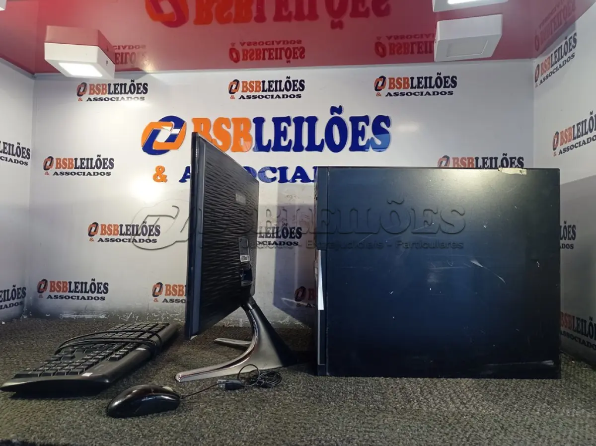 LOTE 001 - 01 COMPUTADOR CORE I3 DE 6GB MARCA DELL. (NO ESTADO) ATENÇÃO! FAZER A VISITAÇÃO ANTES DE ARREMATAR, NÃO SABEMOS SE FUNCIONA. LEILÃO NÃO TEM GARANTIA E NEM DEVOLUÇÃO, SUJEITO A POSSÍVEIS AVARIAS VISÍVEIS/OCULTAS E/OU AUSÊNCIA DE COMPONENTES.
