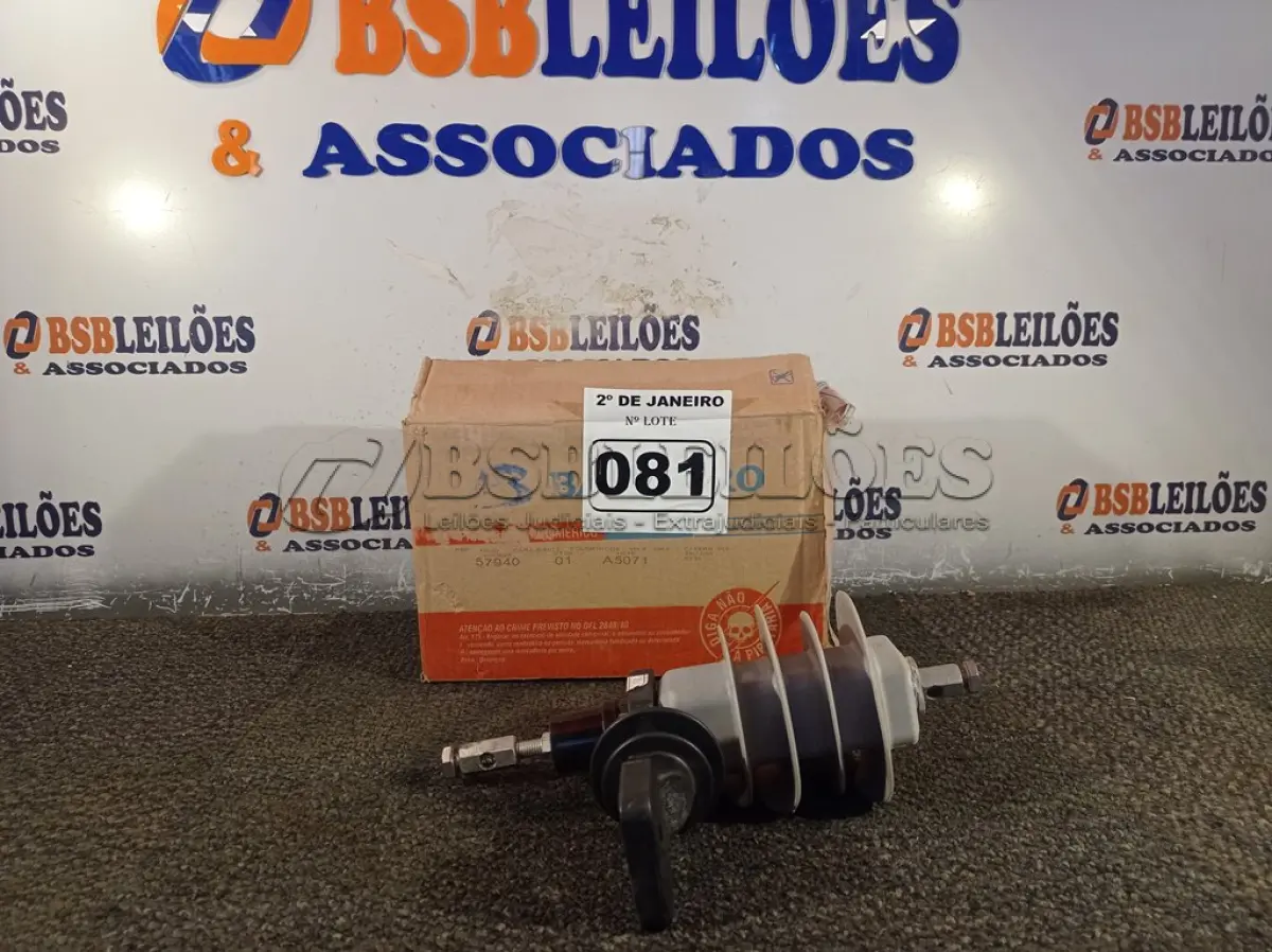 LOTE 081 - 03 PARA-RAIOS DE VÁLVULA POLIMÉRICO 15KV. (NO ESTADO) ATENÇÃO! FAZER A VISITAÇÃO ANTES DE ARREMATAR, NÃO SABEMOS SE FUNCIONA. LEILÃO NÃO TEM GARANTIA E NEM DEVOLUÇÃO, SUJEITO A POSSÍVEIS AVARIAS VISÍVEIS/OCULTAS E/OU AUSÊNCIA DE COMPONENTES.