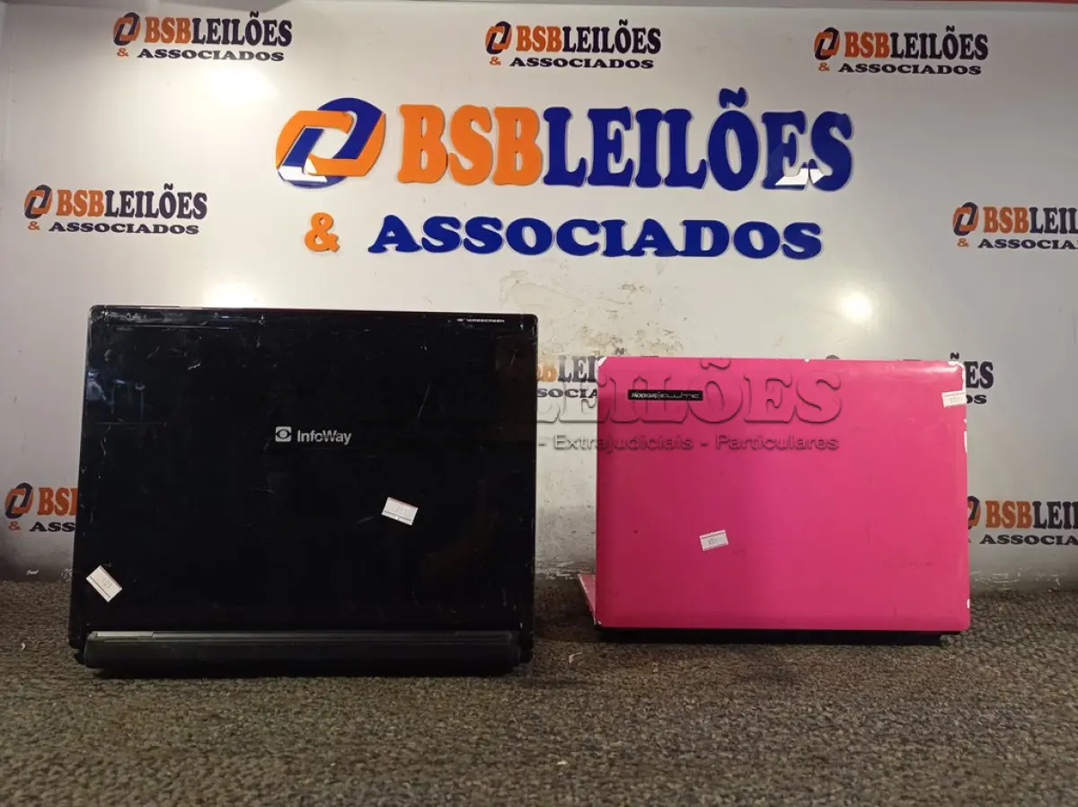 LOTE 556 - 02 NOTEBOOK’S MARCAS E MODELOS DIVERSOS. (NO ESTADO) ATENÇÃO! FAZER A VISITAÇÃO ANTES DE ARREMATAR, NÃO SABEMOS SE FUNCIONA. LEILÃO NÃO TEM GARANTIA E NEM DEVOLUÇÃO, SUJEITO A POSSÍVEIS AVARIAS VISÍVEIS/OCULTAS E/OU AUSÊNCIA DE COMPONENTES.