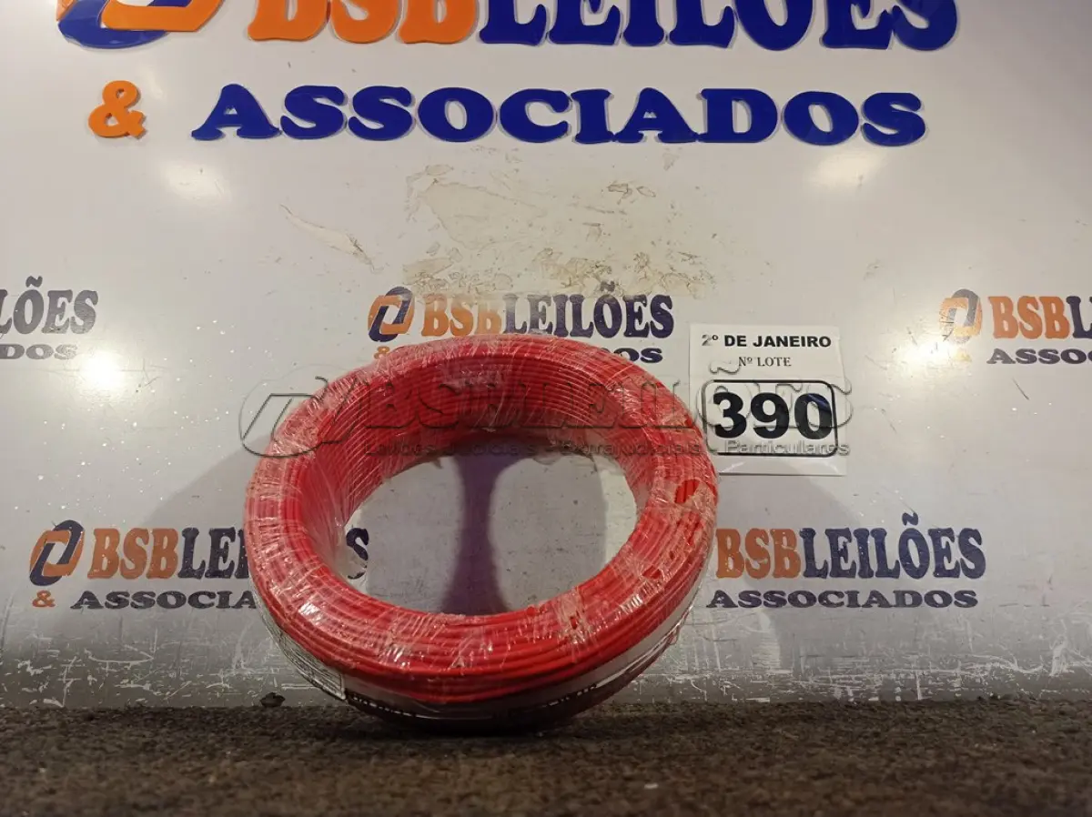 LOTE 390 - 01 ROLO DE CABO FLEXÍVEL 100M 1X2,5MM NA COR VERMELHA (NOVO). (NO ESTADO) ATENÇÃO! FAZER A VISITAÇÃO ANTES DE ARREMATAR, NÃO SABEMOS SE FUNCIONA. LEILÃO NÃO TEM GARANTIA E NEM DEVOLUÇÃO, SUJEITO A POSSÍVEIS AVARIAS VISÍVEIS/OCULTAS E/OU AUSÊNCIA DE COMPONENTES.