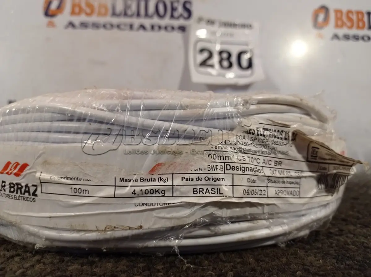 LOTE 280 - 01 ROLO DE CABO FLEXÍVEL 100M 1X4,00MM NA COR BRANCA. (NOVO)(NO ESTADO) ATENÇÃO! FAZER A VISITAÇÃO ANTES DE ARREMATAR, NÃO SABEMOS SE FUNCIONA. LEILÃO NÃO TEM GARANTIA E NEM DEVOLUÇÃO, SUJEITO A POSSÍVEIS AVARIAS VISÍVEIS/OCULTAS E/OU AUSÊNCIA DE COMPONENTES.
