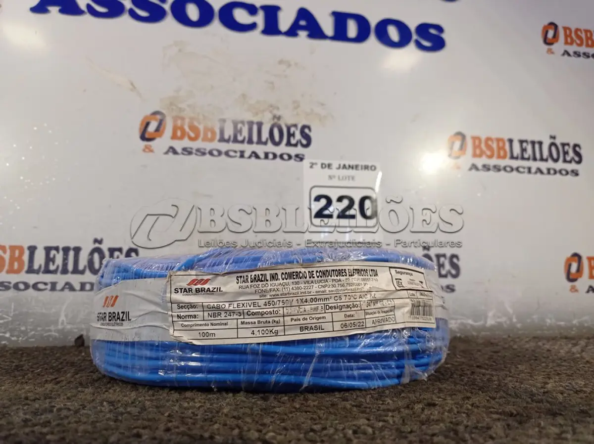 LOTE 220 - 01 ROLO DE CABO FLEXÍVEL 100M 1X4MM NA COR AZUL(NOVO). (NO ESTADO) ATENÇÃO! FAZER A VISITAÇÃO ANTES DE ARREMATAR, NÃO SABEMOS SE FUNCIONA. LEILÃO NÃO TEM GARANTIA E NEM DEVOLUÇÃO, SUJEITO A POSSÍVEIS AVARIAS VISÍVEIS/OCULTAS E/OU AUSÊNCIA DE COMPONENTES.
