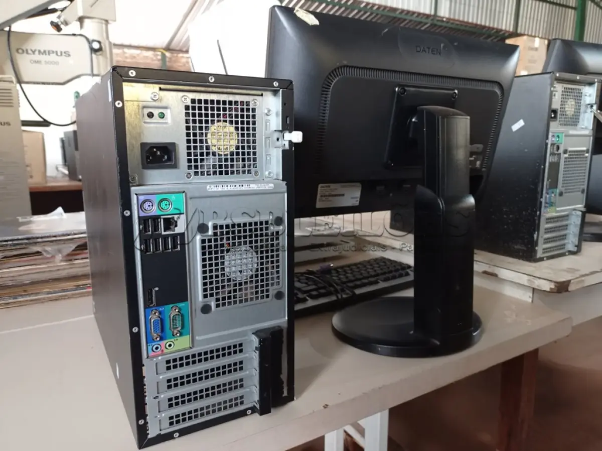 LOTE 481 - 01 CPU, 01 TECLADO E 01 MONITOR. (NO ESTADO) ATENÇÃO! FAZER A VISITAÇÃO ANTES DE ARREMATAR, NÃO SABEMOS SE FUNCIONA. LEILÃO NÃO TEM GARANTIA E NEM DEVOLUÇÃO, SUJEITO A POSSÍVEIS AVARIAS VISÍVEIS/OCULTAS E/OU AUSÊNCIA DE COMPONENTES.