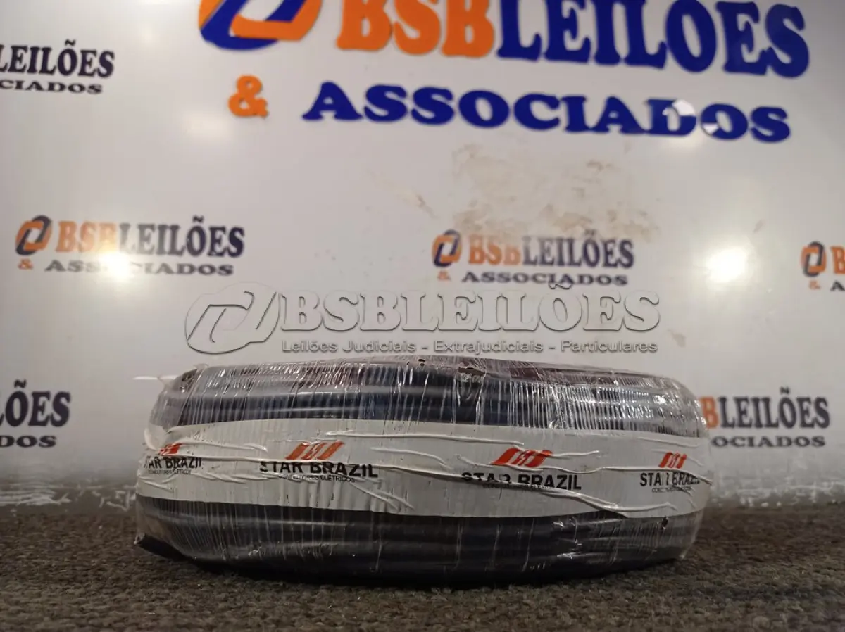 LOTE 180 - 01 ROLO DE CABO FLEXÍVEL 100M 1X10MM NA COR PRETA(NOVO). (NO ESTADO) ATENÇÃO! FAZER A VISITAÇÃO ANTES DE ARREMATAR, NÃO SABEMOS SE FUNCIONA. LEILÃO NÃO TEM GARANTIA E NEM DEVOLUÇÃO, SUJEITO A POSSÍVEIS AVARIAS VISÍVEIS/OCULTAS E/OU AUSÊNCIA DE COMPONENTES.
