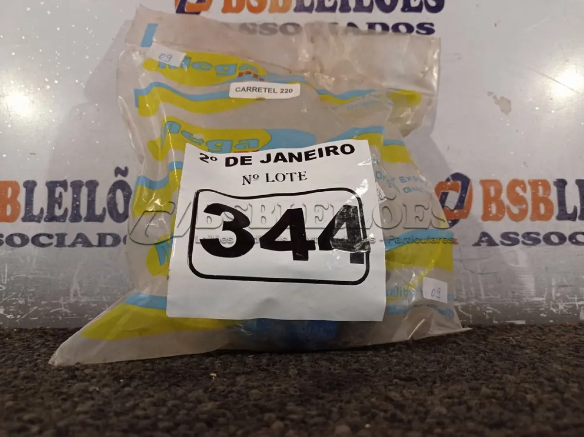 LOTE 344 - 01 CARRETEL PARA ROÇADEIRA STIHL FS-220. (NO ESTADO) ATENÇÃO! FAZER A VISITAÇÃO ANTES DE ARREMATAR, NÃO SABEMOS SE FUNCIONA. LEILÃO NÃO TEM GARANTIA E NEM DEVOLUÇÃO, SUJEITO A POSSÍVEIS AVARIAS VISÍVEIS/OCULTAS E/OU AUSÊNCIA DE COMPONENTES.