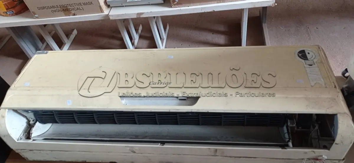 LOTE 327 - 01 CONDENSADORA E 01 EVAPORADORA MARCA CARRIER.(NO ESTADO) ATENÇÃO! FAZER A VISITAÇÃO ANTES DE ARREMATAR, NÃO SABEMOS SE FUNCIONA. LEILÃO NÃO TEM GARANTIA E NEM DEVOLUÇÃO, SUJEITO A POSSÍVEIS AVARIAS VISÍVEIS/OCULTAS E/OU AUSÊNCIA DE COMPONENTES.