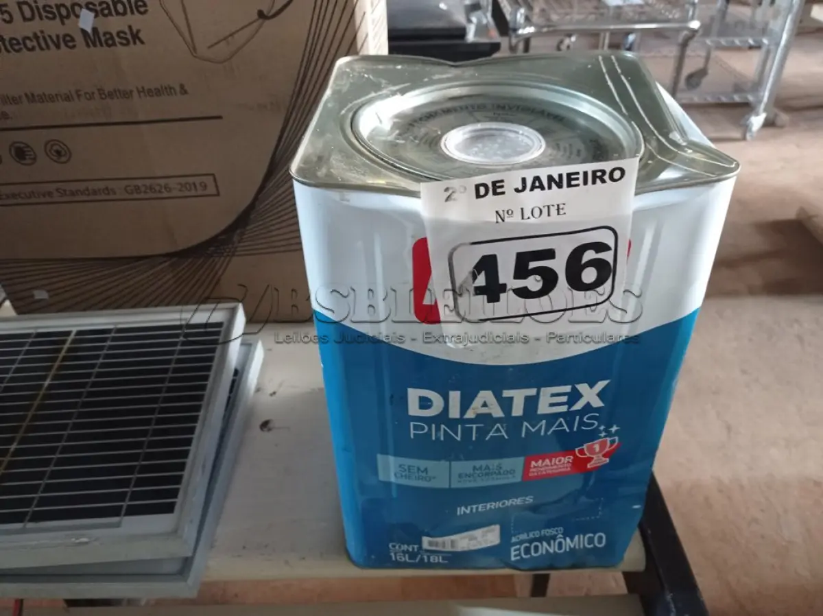 LOTE 456 - 01 LATA DE TINTA IQUINE DIATEX PINTA MAIS 18L FOSCO BASE “P”. (NO ESTADO) ATENÇÃO! FAZER A VISITAÇÃO ANTES DE ARREMATAR, NÃO SABEMOS SE FUNCIONA. LEILÃO NÃO TEM GARANTIA E NEM DEVOLUÇÃO, SUJEITO A POSSÍVEIS AVARIAS VISÍVEIS/OCULTAS E/OU AUSÊNCIA DE COMPONENTES.