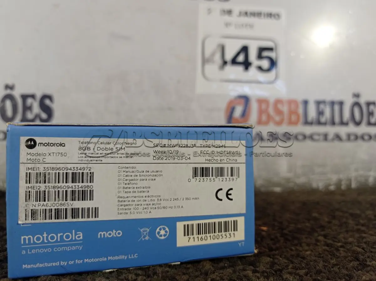 LOTE 445 - 01 CELULAR MOTOC MODELO:XT1750 8GB MARCA LENOVO. (NO ESTADO) ATENÇÃO! FAZER A VISITAÇÃO ANTES DE ARREMATAR, NÃO SABEMOS SE FUNCIONA. LEILÃO NÃO TEM GARANTIA E NEM DEVOLUÇÃO, SUJEITO A POSSÍVEIS AVARIAS VISÍVEIS/OCULTAS E/OU AUSÊNCIA DE COMPONENTES.