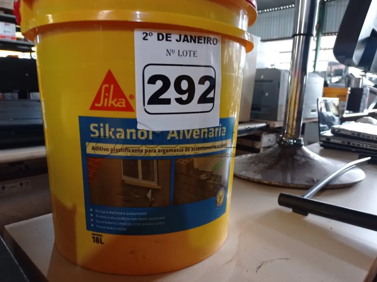 LOTE 292 - 01 ADITIVO PLASTIFICANTE PARA ARGAMASSA DE ACENTAMENTO E REBOCO MARCA SIKANOL ALVENARIA 18LT. (NO ESTADO) ATENÇÃO! FAZER A VISITAÇÃO ANTES DE ARREMATAR, NÃO SABEMOS SE FUNCIONA. LEILÃO NÃO TEM GARANTIA E NEM DEVOLUÇÃO, SUJEITO A POSSÍVEIS AVARIAS VISÍVEIS/OCULTAS E/OU AUSÊNCIA DE COMPONENTES.