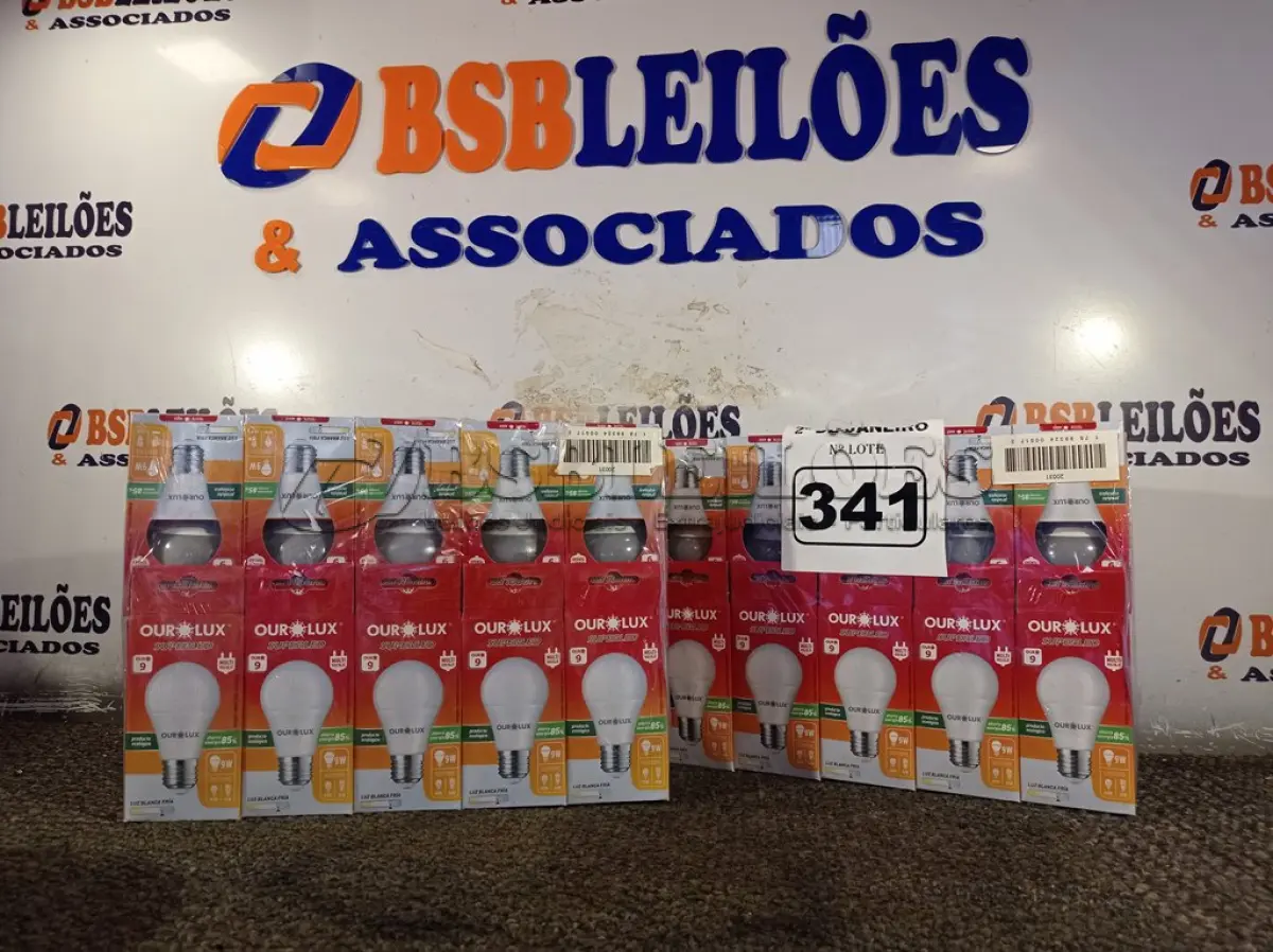 LOTE 341 - 20 LÂMPADAS DE LED 9W. (NO ESTADO) ATENÇÃO! FAZER A VISITAÇÃO ANTES DE ARREMATAR, NÃO SABEMOS SE FUNCIONA. LEILÃO NÃO TEM GARANTIA E NEM DEVOLUÇÃO, SUJEITO A POSSÍVEIS AVARIAS VISÍVEIS/OCULTAS E/OU AUSÊNCIA DE COMPONENTES.