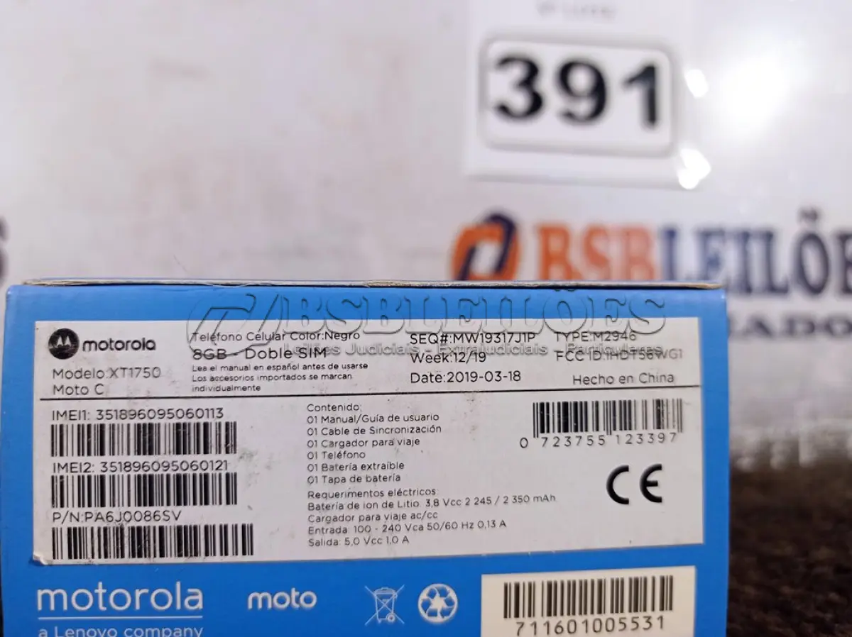 LOTE 391 - 01 CELULAR MOTOC MODELO:XT1750 8GB MARCA LENOVO. (NO ESTADO) ATENÇÃO! FAZER A VISITAÇÃO ANTES DE ARREMATAR, NÃO SABEMOS SE FUNCIONA. LEILÃO NÃO TEM GARANTIA E NEM DEVOLUÇÃO, SUJEITO A POSSÍVEIS AVARIAS VISÍVEIS/OCULTAS E/OU AUSÊNCIA DE COMPONENTES.