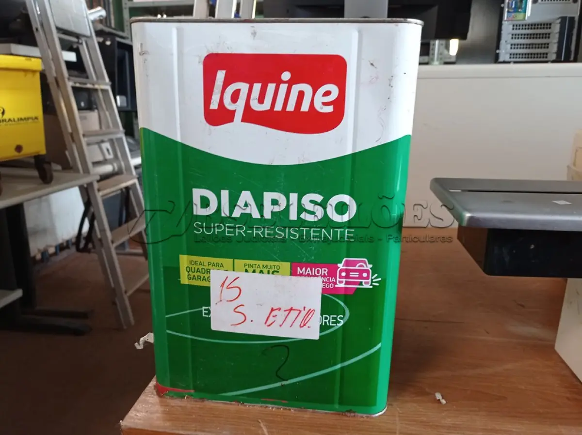 LOTE 225 - 01 LATA DE TINTA IQUINE DIAPISO 18L COR VERMELHO. (NO ESTADO) ATENÇÃO! FAZER A VISITAÇÃO ANTES DE ARREMATAR, NÃO SABEMOS SE FUNCIONA. LEILÃO NÃO TEM GARANTIA E NEM DEVOLUÇÃO, SUJEITO A POSSÍVEIS AVARIAS VISÍVEIS/OCULTAS E/OU AUSÊNCIA DE COMPONENTES.