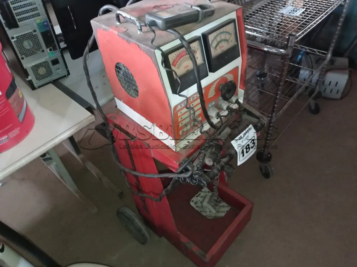 LOTE 183 - 01 AUXILIAR DE PARTIDA ASE 1200. (NO ESTADO) ATENÇÃO! FAZER A VISITAÇÃO ANTES DE ARREMATAR, NÃO SABEMOS SE FUNCIONA. LEILÃO NÃO TEM GARANTIA E NEM DEVOLUÇÃO, SUJEITO A POSSÍVEIS AVARIAS VISÍVEIS/OCULTAS E/OU AUSÊNCIA DE COMPONENTES.