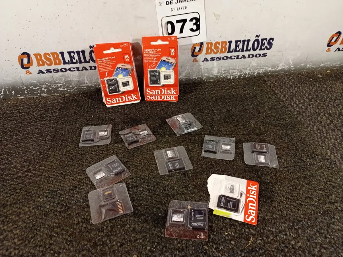 LOTE 073 - 01 LOTE COM 30 CARTÕES DE MEMÓRIA MICRO SD APROXIMADAMENTE. (NO ESTADO) ATENÇÃO! FAZER A VISITAÇÃO ANTES DE ARREMATAR, NÃO SABEMOS SE FUNCIONA. LEILÃO NÃO TEM GARANTIA E NEM DEVOLUÇÃO, SUJEITO A POSSÍVEIS AVARIAS VISÍVEIS/OCULTAS E/OU AUSÊNCIA DE COMPONENTES.