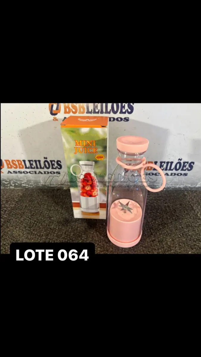 LOTE 064 - 01 LIQUIDIFICADOR ELETRONICO PORTATIL ( NOVO ) ( NO ESTADO )