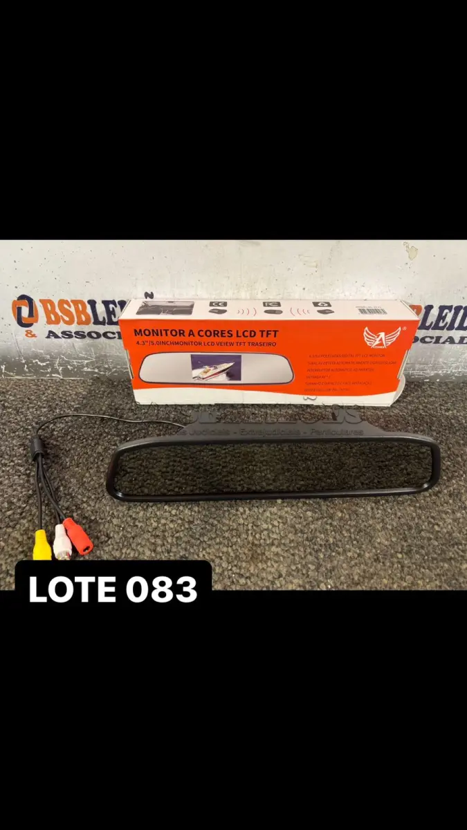 LOTE 083 - 01 RETROVISOR COM ESPELHAMENTO DE CÂMERA DE RÉ ( NOVO ) ( NO ESTADO )