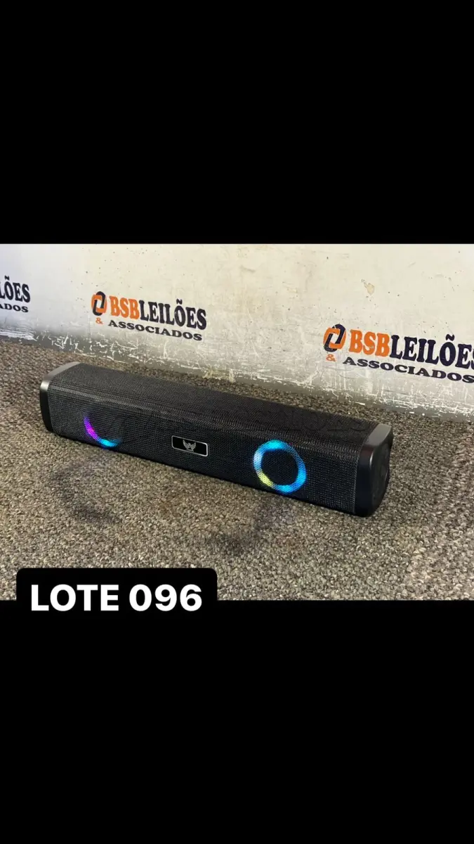 LOTE 096 - 01 CAIXA DE SOM BLUETOOTH TAMANHO G ( NOVO ) ( NO ESTADO )