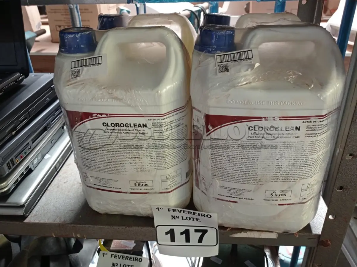 LOTE 117 - 20 LITROS DE CLOROCLEAN. (NO ESTADO) ATENÇÃO! FAZER A VISITAÇÃO ANTES DE ARREMATAR, NÃO SABEMOS SE FUNCIONA. LEILÃO NÃO TEM GARANTIA E NEM DEVOLUÇÃO, SUJEITO A POSSÍVEIS AVARIAS VISÍVEIS/OCULTAS E/OU AUSÊNCIA DE COMPONENTES.