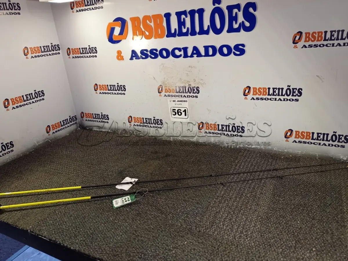 LOTE 561 - 02 VARAS DE PESCA MARURIFISHING. ATENÇÃO! FAZER A VISITAÇÃO ANTES DE ARREMATAR, NÃO SABEMOS SE FUNCIONA. LEILÃO NÃO TEM GARANTIA E NEM DEVOLUÇÃO, SUJEITO A POSSÍVEIS AVARIAS VISÍVEIS/OCULTAS E/OU AUSÊNCIA DE COMPONENTES.