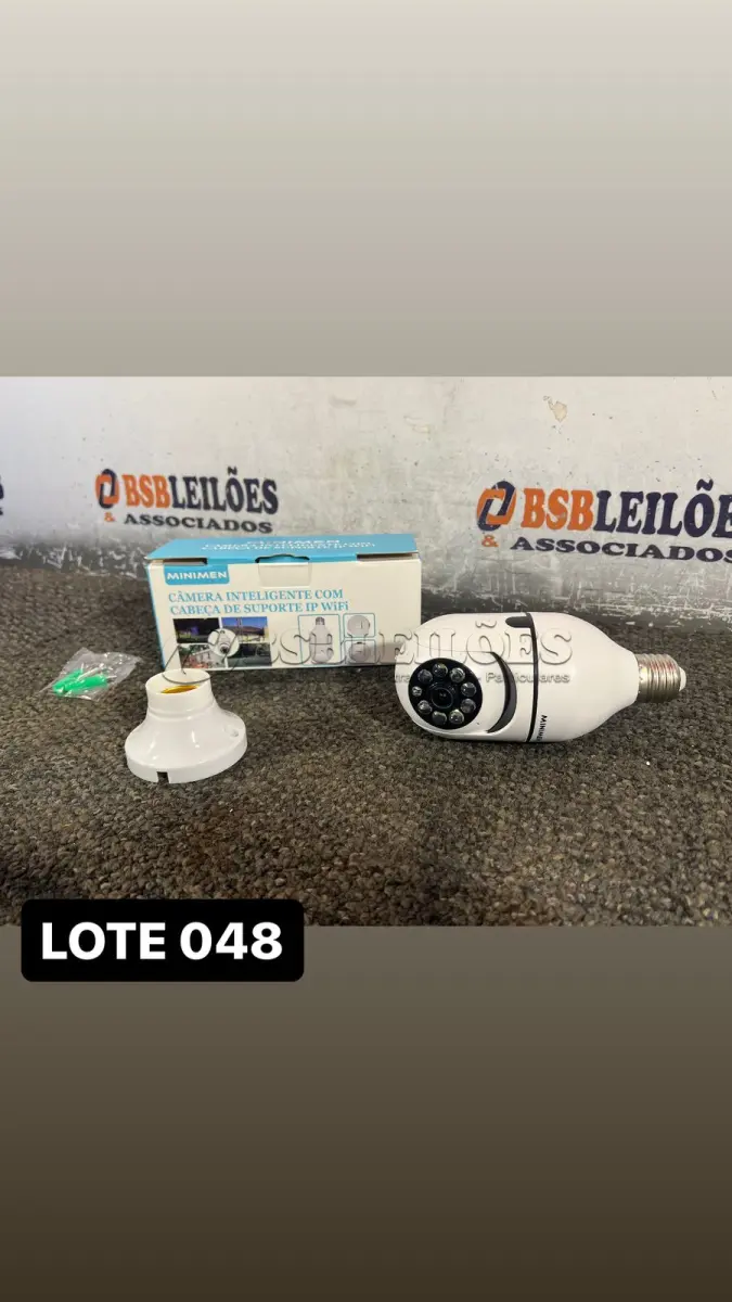 LOTE 048 - 01 LAMPADA CÂMERA COM MOVIMENTO VIA WI-FI ( NOVO ) ( NO ESTADO )