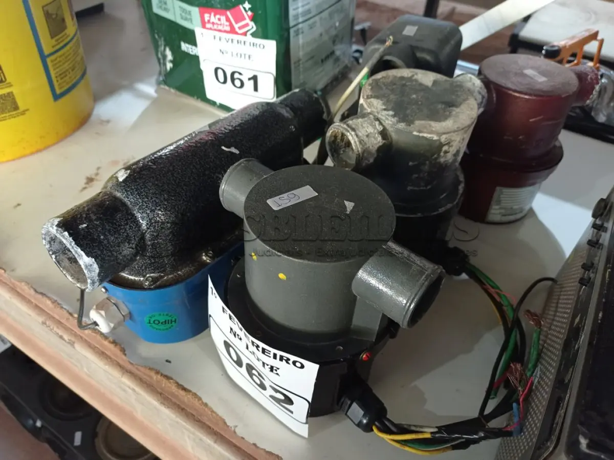 LOTE 062 - 05 AQUECEDORES PARA BANHEIRA DE HIDROMASSAGEM MARCAS E MODELOS DIVERSOS. (NO ESTADO) ATENÇÃO! FAZER A VISITAÇÃO ANTES DE ARREMATAR, NÃO SABEMOS SE FUNCIONA. LEILÃO NÃO TEM GARANTIA E NEM DEVOLUÇÃO, SUJEITO A POSSÍVEIS AVARIAS VISÍVEIS/OCULTAS E/OU AUSÊNCIA DE COMPONENTES.