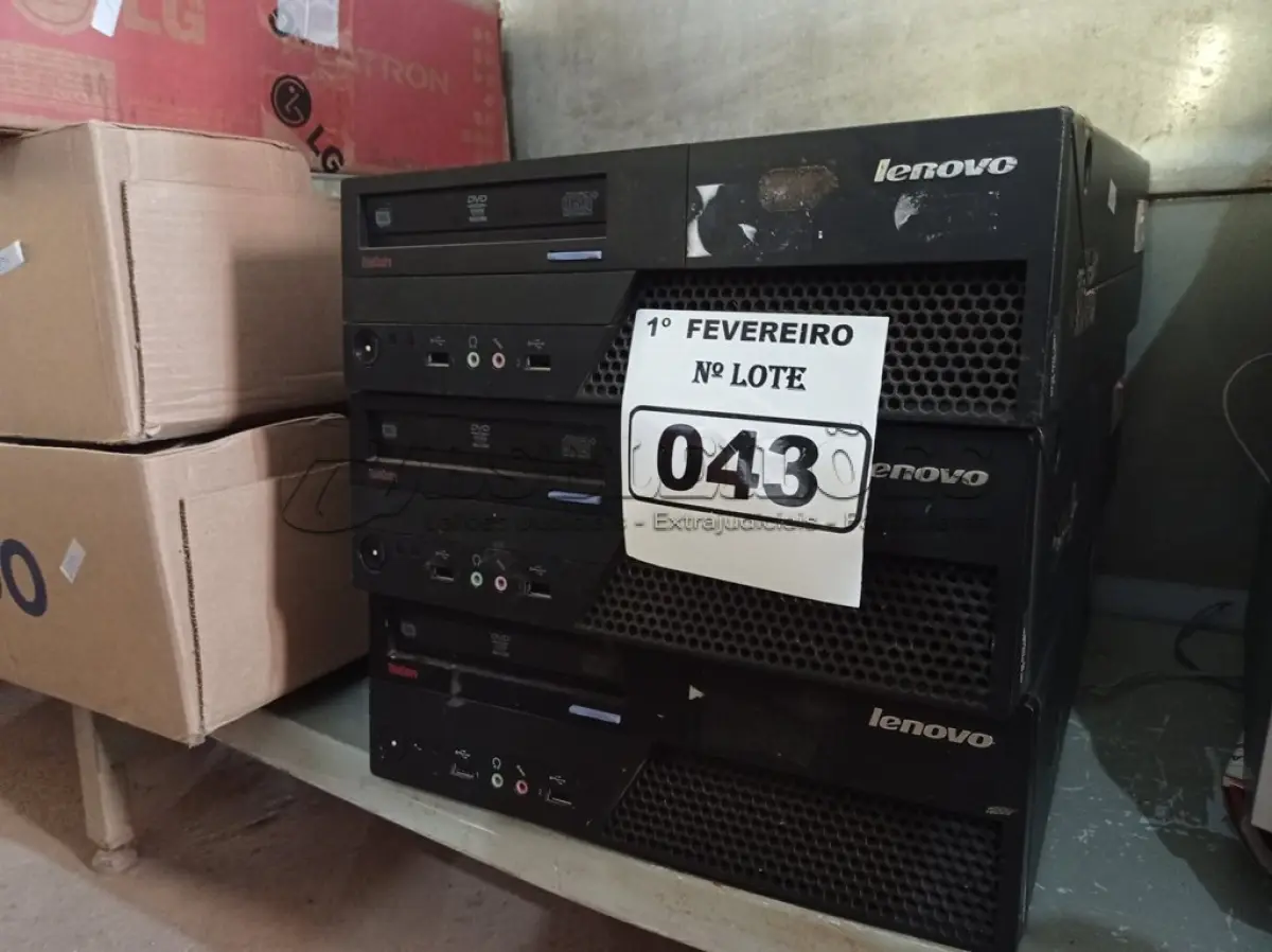 LOTE 043 - 03 CPU’S MARCAS LENOVO PARA RETIRADA DE PEÇAS. (NO ESTADO) ATENÇÃO! FAZER A VISITAÇÃO ANTES DE ARREMATAR, NÃO SABEMOS SE FUNCIONA. LEILÃO NÃO TEM GARANTIA E NEM DEVOLUÇÃO, SUJEITO A POSSÍVEIS AVARIAS VISÍVEIS/OCULTAS E/OU AUSÊNCIA DE COMPONENTES.