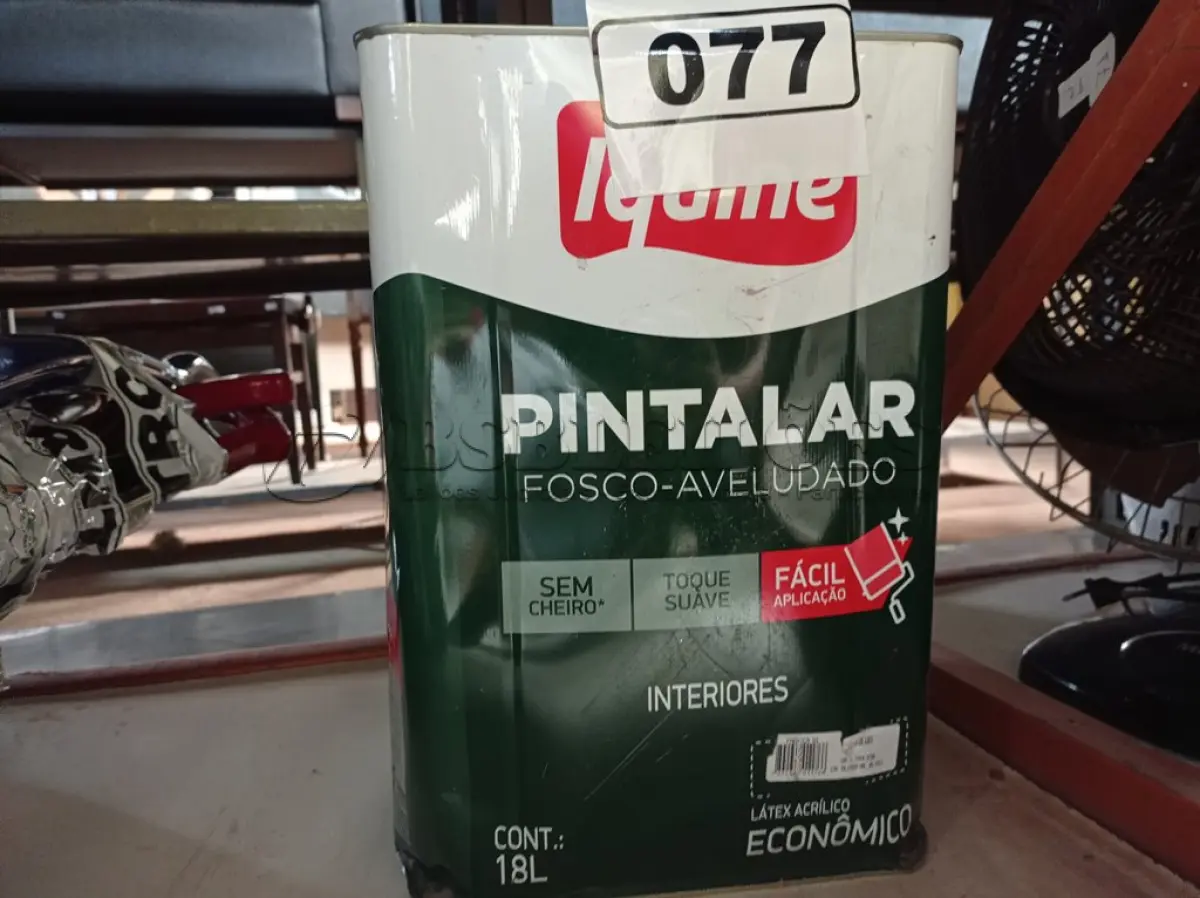LOTE 077 - 01 LATA DE TINTA IQUINE PINTALAR FOSCO-AVELUDADO 18L NA COR PÊSSEGO. (NO ESTADO) ATENÇÃO! FAZER A VISITAÇÃO ANTES DE ARREMATAR, NÃO SABEMOS SE FUNCIONA. LEILÃO NÃO TEM GARANTIA E NEM DEVOLUÇÃO, SUJEITO A POSSÍVEIS AVARIAS VISÍVEIS/OCULTAS E/OU AUSÊNCIA DE COMPONENTES.