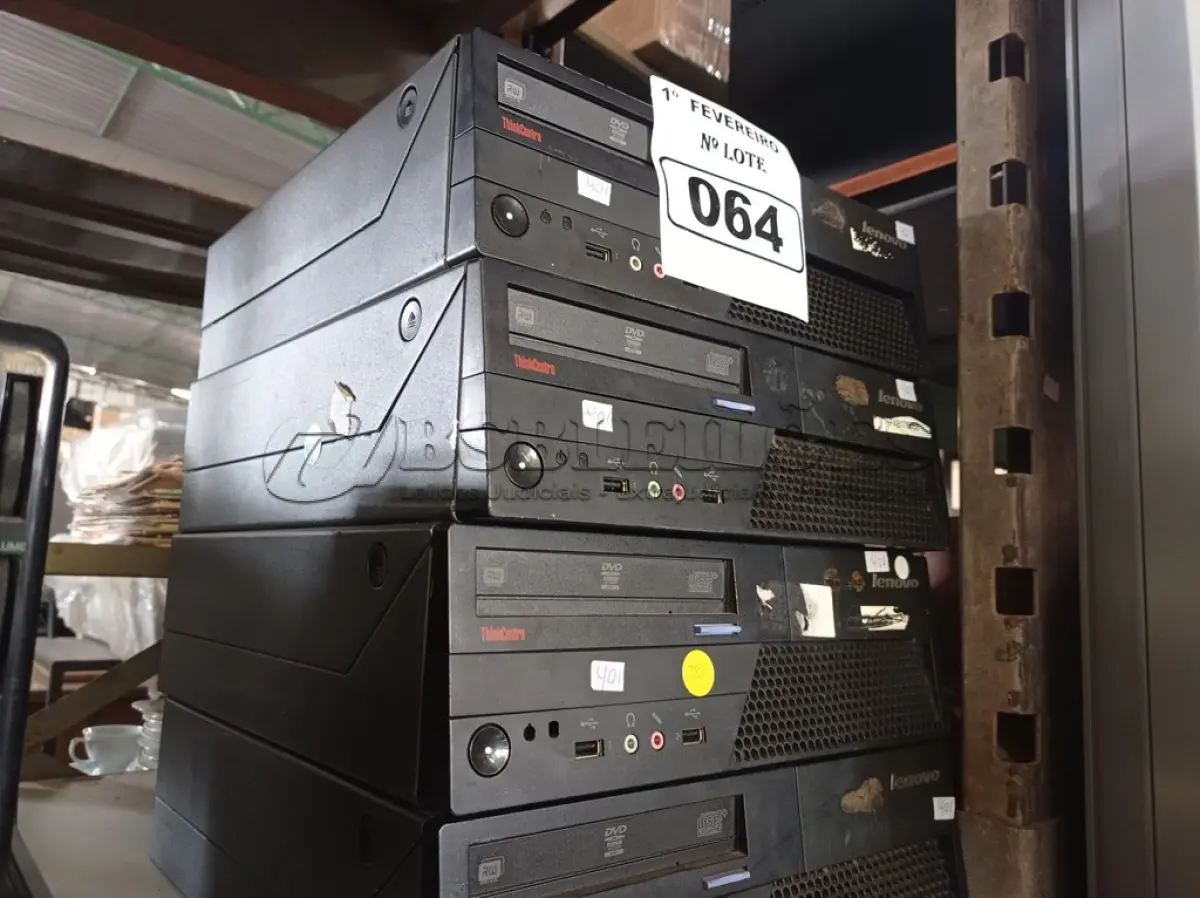LOTE 064 - 04 CPU’S MARCAS LENOVO PARA RETIRADA DE PEÇAS. (NO ESTADO) ATENÇÃO! FAZER A VISITAÇÃO ANTES DE ARREMATAR, NÃO SABEMOS SE FUNCIONA. LEILÃO NÃO TEM GARANTIA E NEM DEVOLUÇÃO, SUJEITO A POSSÍVEIS AVARIAS VISÍVEIS/OCULTAS E/OU AUSÊNCIA DE COMPONENTES.