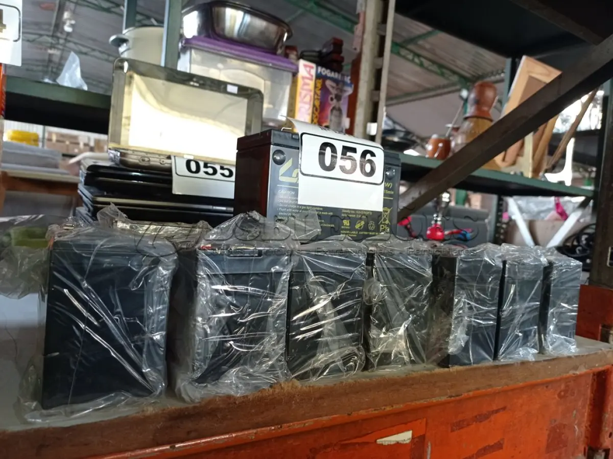 LOTE 056 - 10 BATERIAS PARA NOBREAK MARCAS E MODELOS DIVERSOS. (NO ESTADO) ATENÇÃO! FAZER A VISITAÇÃO ANTES DE ARREMATAR, NÃO SABEMOS SE FUNCIONA. LEILÃO NÃO TEM GARANTIA E NEM DEVOLUÇÃO, SUJEITO A POSSÍVEIS AVARIAS VISÍVEIS/OCULTAS E/OU AUSÊNCIA DE COMPONENTES.