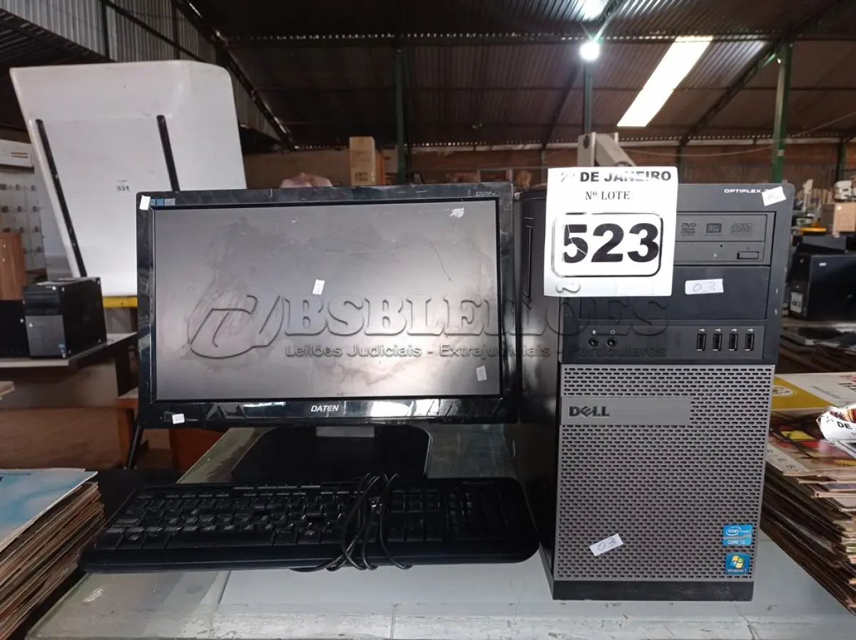 LOTE 523 - 01 CPU, 01 TECLADO E 01 MONITOR CORE I3.(NO ESTADO) ATENÇÃO! FAZER A VISITAÇÃO ANTES DE ARREMATAR, NÃO SABEMOS SE FUNCIONA. LEILÃO NÃO TEM GARANTIA E NEM DEVOLUÇÃO, SUJEITO A POSSÍVEIS AVARIAS VISÍVEIS/OCULTAS E/OU AUSÊNCIA DE COMPONENTES.