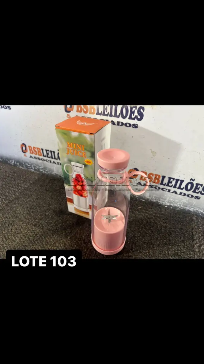 LOTE 103 - 01 GARRAFA LIQUIDIFICADORA ( NOVO ) ( NO ESTADO )