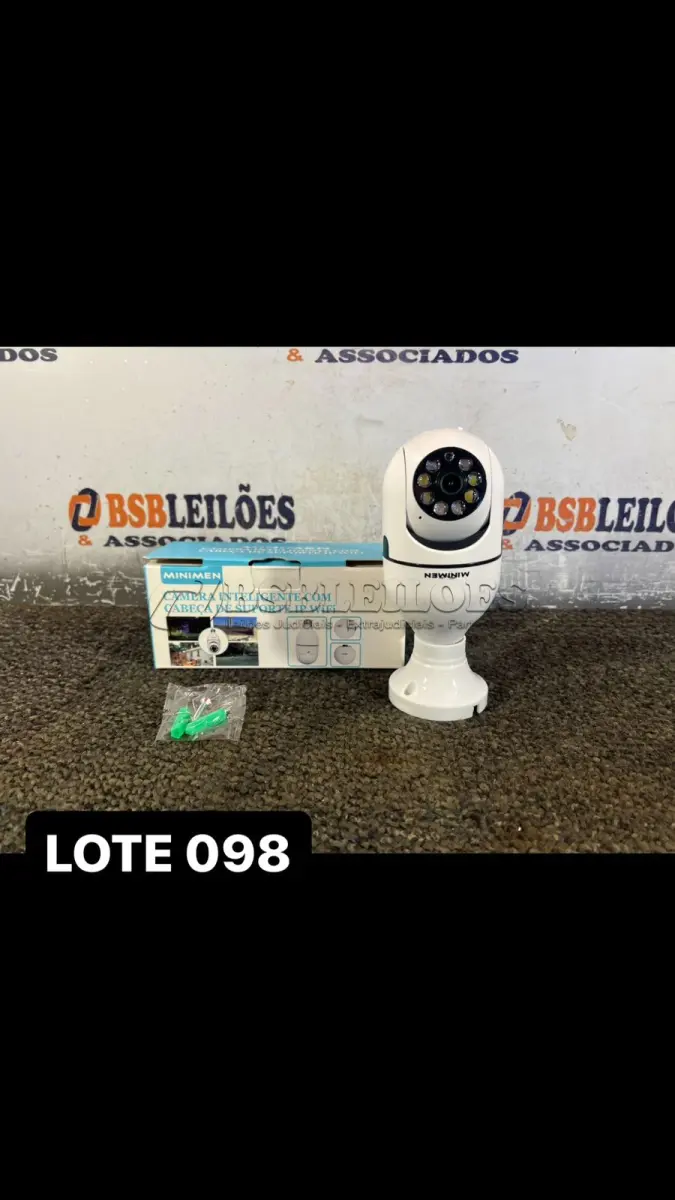 LOTE 098 - 01 CÂMERA LAMPADA WI-FI COM BOCAU ( NOVO ) ( NO ESTADO )