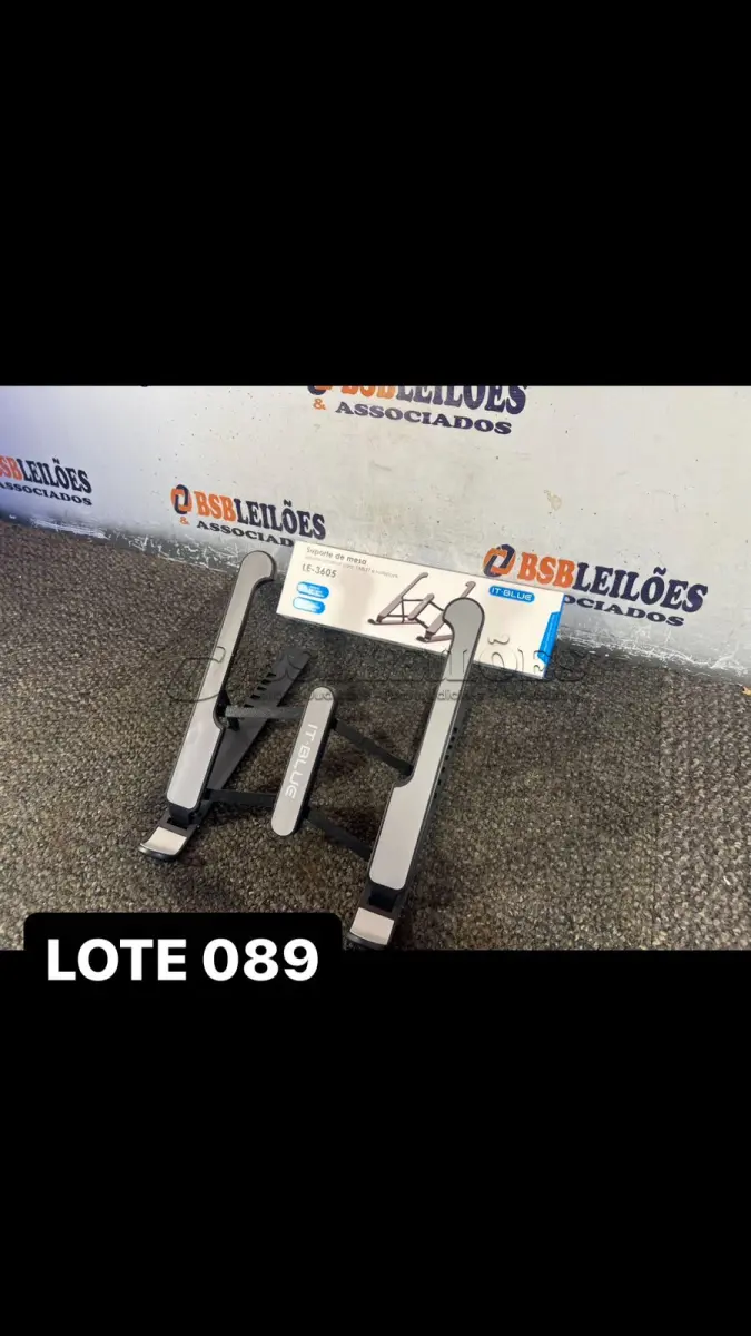 LOTE 089 - 01 SUPORTE PARA NOTEBOOK E TABLET ( NOVO ) ( NO ESTADO )