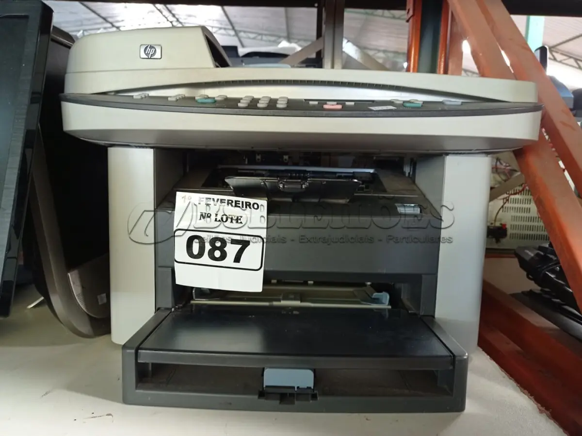 LOTE 087 - 01 IMPRESSORA MULTIFUNCIONAL MARCA HP MODELO LASERJET 3030. (NO ESTADO) ATENÇÃO! FAZER A VISITAÇÃO ANTES DE ARREMATAR, NÃO SABEMOS SE FUNCIONA. LEILÃO NÃO TEM GARANTIA E NEM DEVOLUÇÃO, SUJEITO A POSSÍVEIS AVARIAS VISÍVEIS/OCULTAS E/OU AUSÊNCIA DE COMPONENTES.