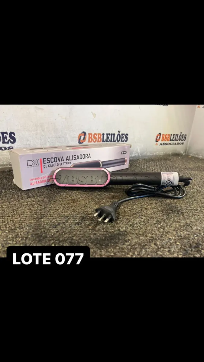 LOTE 077 - 01 ESCOVA ALISADORA DE CABELOS ( NOVO ) ( NO ESTADO )