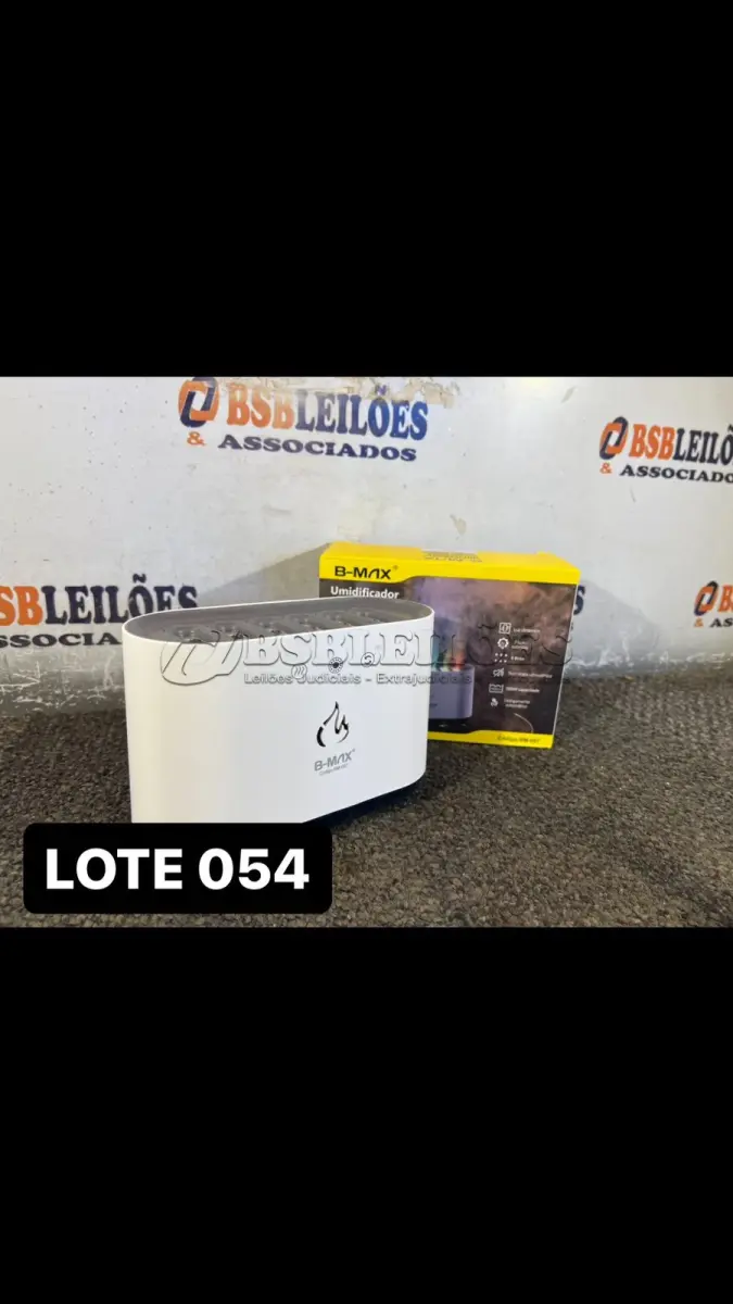 LOTE 054 - 01 UMIDIFICADOR E AROMATIZADOR COM PROJETOR DE LUZES ( NOVO ) ( NO ESTADO )