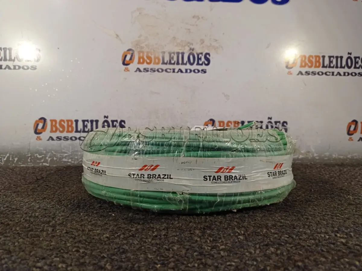 LOTE 380 - 01 ROLO DE CABO FLEXÍVEL 100M 1X10MM NA COR VERDE(NOVO). (NO ESTADO) ATENÇÃO! FAZER A VISITAÇÃO ANTES DE ARREMATAR, NÃO SABEMOS SE FUNCIONA. LEILÃO NÃO TEM GARANTIA E NEM DEVOLUÇÃO, SUJEITO A POSSÍVEIS AVARIAS VISÍVEIS/OCULTAS E/OU AUSÊNCIA DE COMPONENTES.