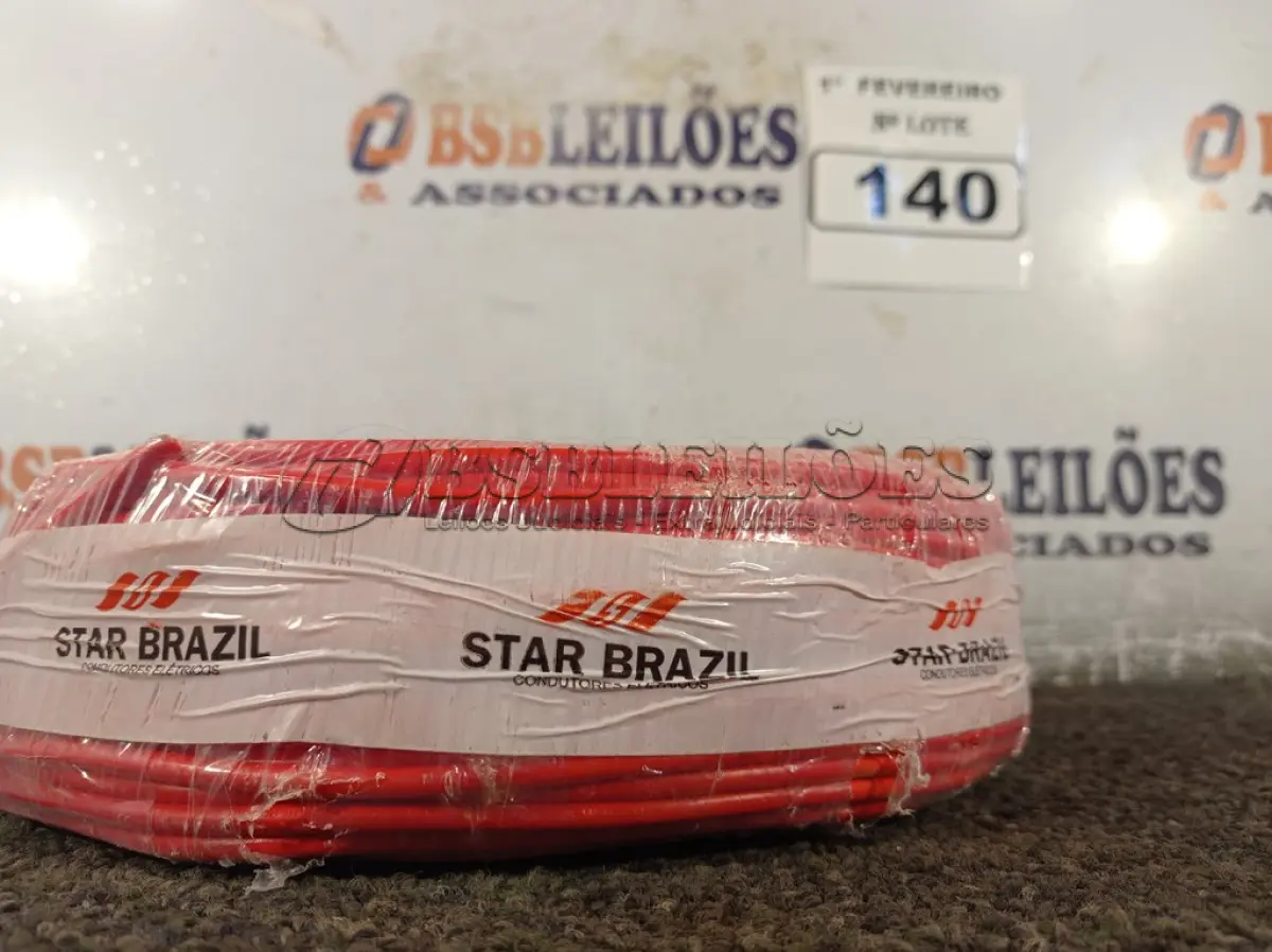 LOTE 140 - 01 ROLO DE CABO FLEXÍVEL 100M 1X4MM NA COR VERMELHA(NOVO). (NO ESTADO) ATENÇÃO! FAZER A VISITAÇÃO ANTES DE ARREMATAR, NÃO SABEMOS SE FUNCIONA. LEILÃO NÃO TEM GARANTIA E NEM DEVOLUÇÃO, SUJEITO A POSSÍVEIS AVARIAS VISÍVEIS/OCULTAS E/OU AUSÊNCIA DE COMPONENTES.