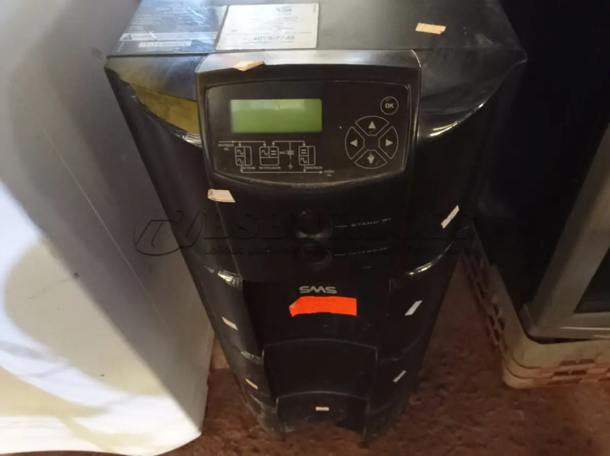 LOTE 302 - 01 NOBREAK SMS 6000VA. (NO ESTADO) ATENÇÃO! FAZER A VISITAÇÃO ANTES DE ARREMATAR, NÃO SABEMOS SE FUNCIONA. LEILÃO NÃO TEM GARANTIA E NEM DEVOLUÇÃO, SUJEITO A POSSÍVEIS AVARIAS VISÍVEIS/OCULTAS E/OU AUSÊNCIA DE COMPONENTES.