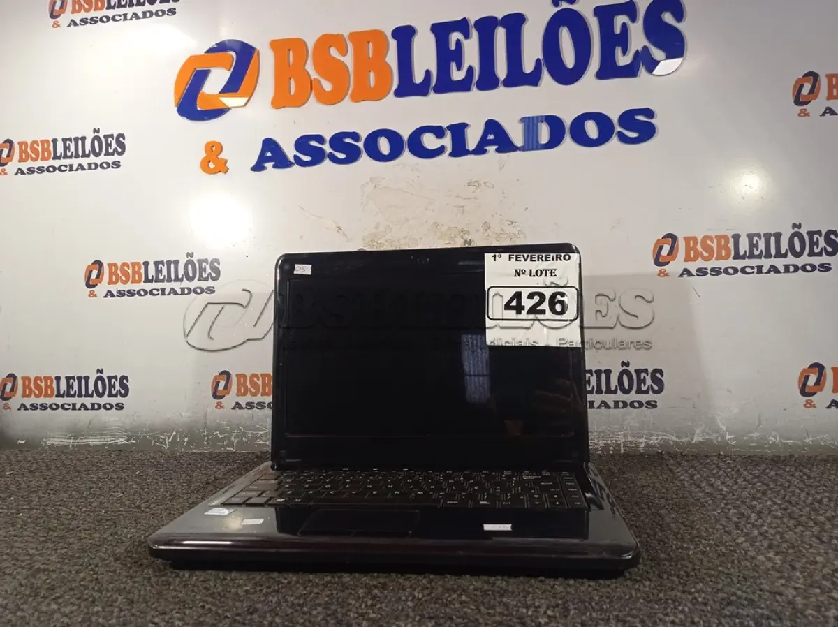 LOTE 426 - 01 NOTEBOOK SIM+. (NO ESTADO) ATENÇÃO! FAZER A VISITAÇÃO ANTES DE ARREMATAR, NÃO SABEMOS SE FUNCIONA. LEILÃO NÃO TEM GARANTIA E NEM DEVOLUÇÃO, SUJEITO A POSSÍVEIS AVARIAS VISÍVEIS/OCULTAS E/OU AUSÊNCIA DE COMPONENTES.