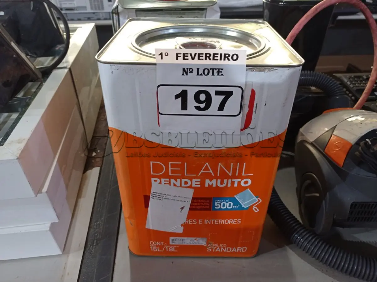 LOTE 197 - 01 LATA DE TINTA IQUINE DELANIL RENDE MUITO 18L FOSCO BASE “C”. (NO ESTADO) ATENÇÃO! FAZER A VISITAÇÃO ANTES DE ARREMATAR, NÃO SABEMOS SE FUNCIONA. LEILÃO NÃO TEM GARANTIA E NEM DEVOLUÇÃO, SUJEITO A POSSÍVEIS AVARIAS VISÍVEIS/OCULTAS E/OU AUSÊNCIA DE COMPONENTES.