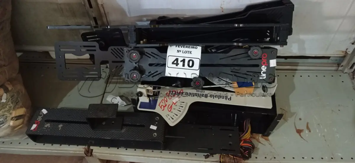 LOTE 410 - 01 LOTE COM VÁRIOS APARELHOS DE MEDIÇÃO. (NO ESTADO) ATENÇÃO! FAZER A VISITAÇÃO ANTES DE ARREMATAR, NÃO SABEMOS SE FUNCIONA. LEILÃO NÃO TEM GARANTIA E NEM DEVOLUÇÃO, SUJEITO A POSSÍVEIS AVARIAS VISÍVEIS/OCULTAS E/OU AUSÊNCIA DE COMPONENTES.
