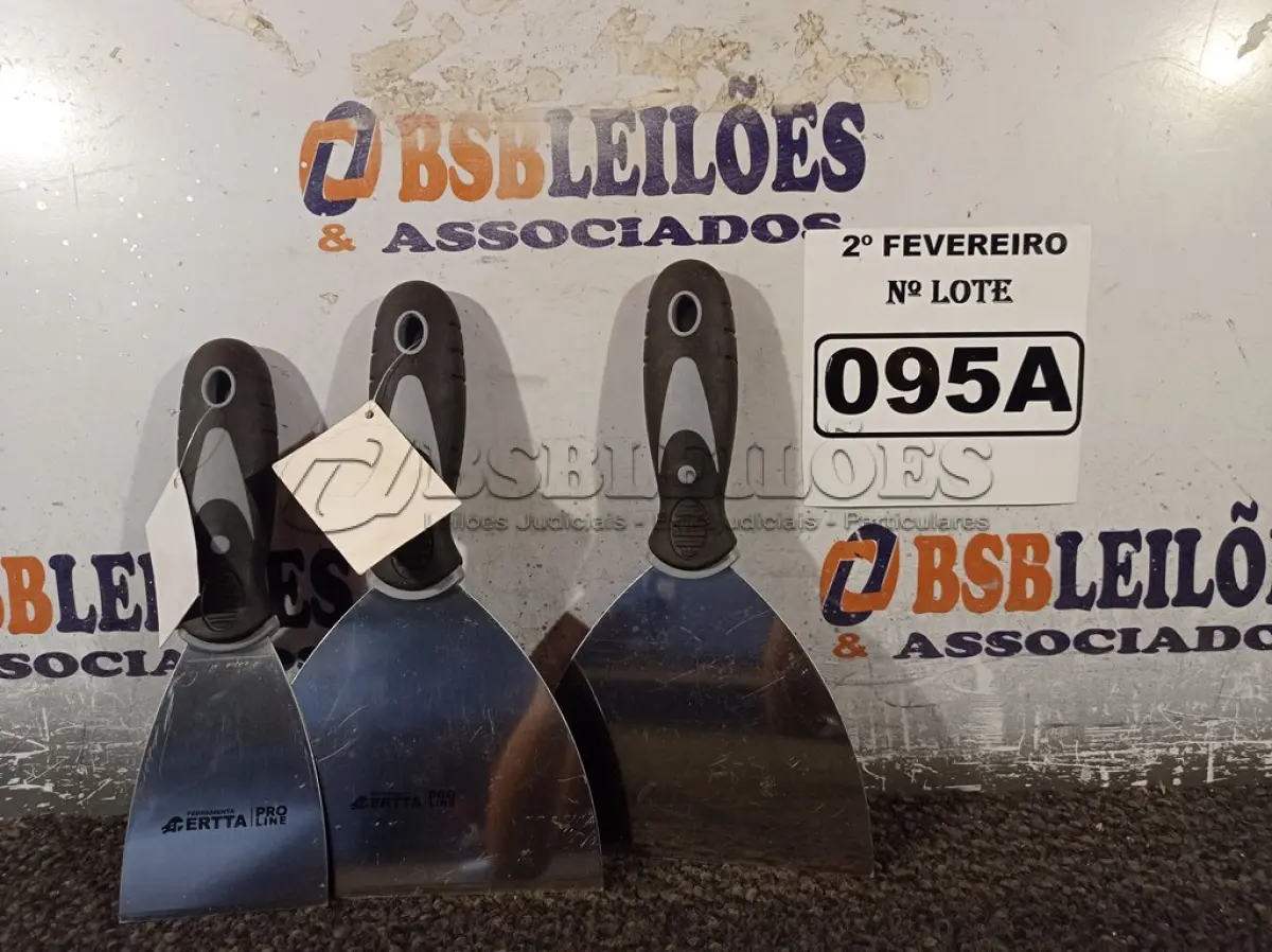 LOTE 095 - 03 ESPÁTULAS. (NO ESTADO) ATENÇÃO! FAZER A VISITAÇÃO ANTES DE ARREMATAR, NÃO SABEMOS SE FUNCIONA. LEILÃO NÃO TEM GARANTIA E NEM DEVOLUÇÃO, SUJEITO A POSSÍVEIS AVARIAS VISÍVEIS/OCULTAS E/OU AUSÊNCIA DE COMPONENTES.