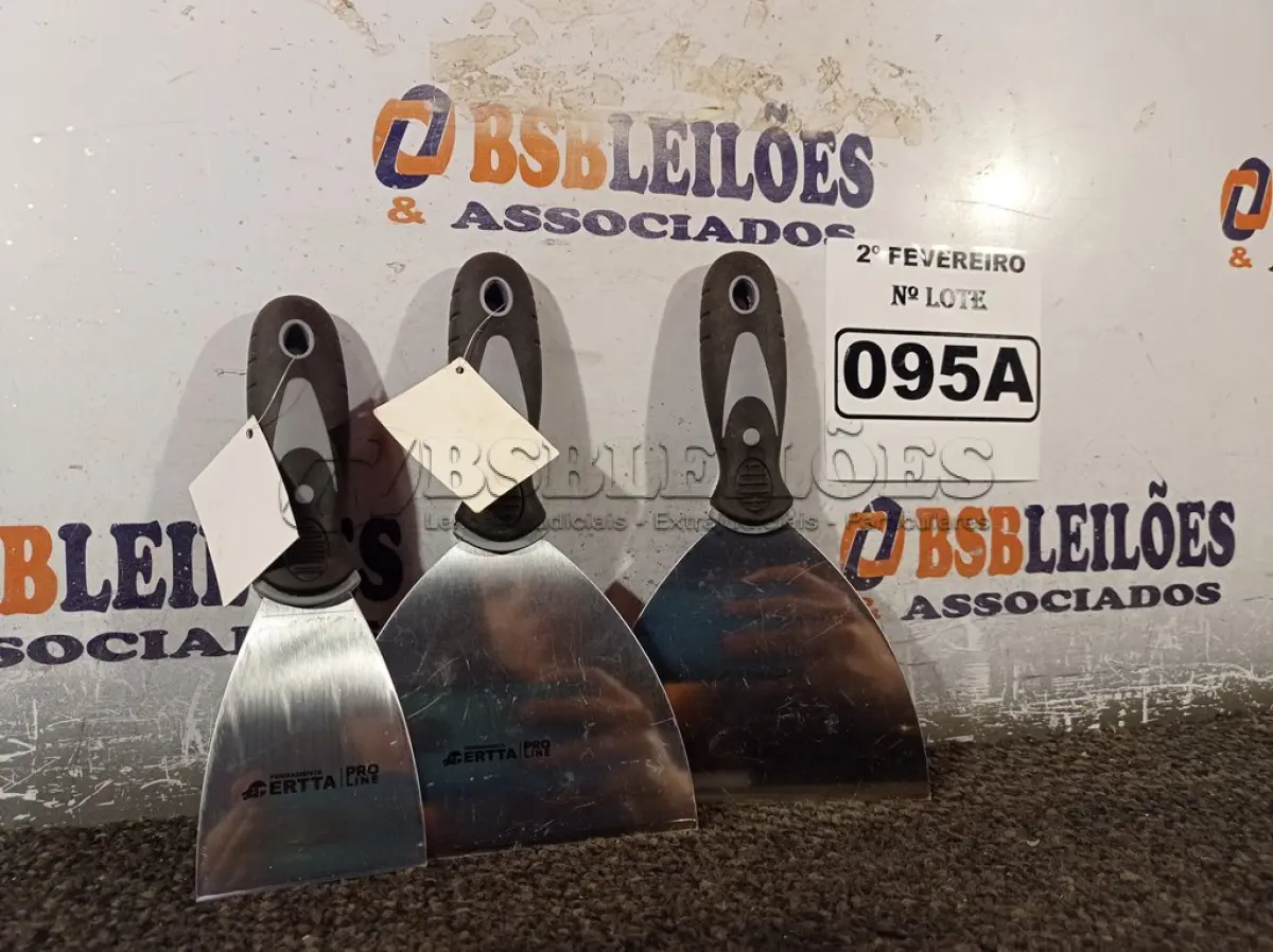 LOTE 095 - 03 ESPÁTULAS. (NO ESTADO) ATENÇÃO! FAZER A VISITAÇÃO ANTES DE ARREMATAR, NÃO SABEMOS SE FUNCIONA. LEILÃO NÃO TEM GARANTIA E NEM DEVOLUÇÃO, SUJEITO A POSSÍVEIS AVARIAS VISÍVEIS/OCULTAS E/OU AUSÊNCIA DE COMPONENTES.