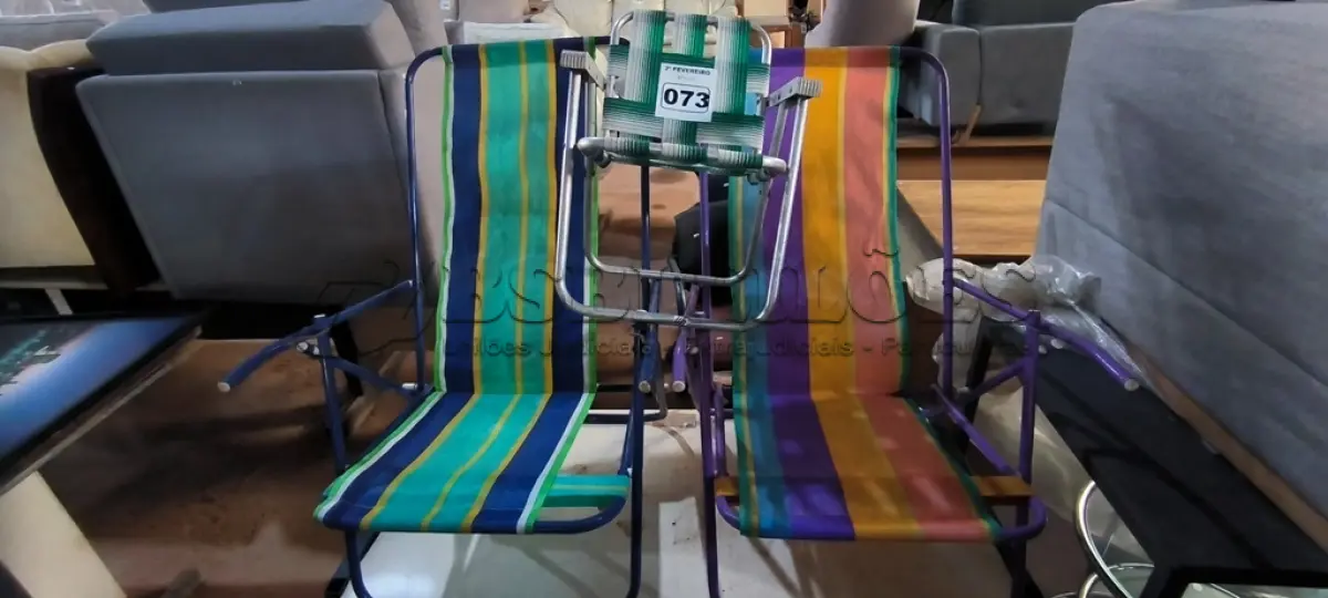 LOTE 073 - 03 CADEIRA DE PRAIA DOBRÁVEL (NO ESTADO, NÃO SABEMOS SE FUNCIONA. LEILÃO NÃO TEM GARANTIA E NEM DEVOLUÇÃO).